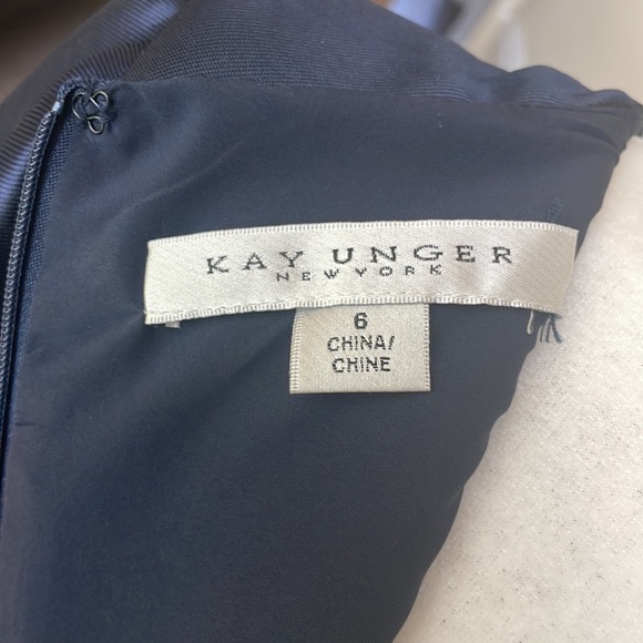 Kay Unger size 6 Tessie Medi Dress in Navy - Picture 5 of 5